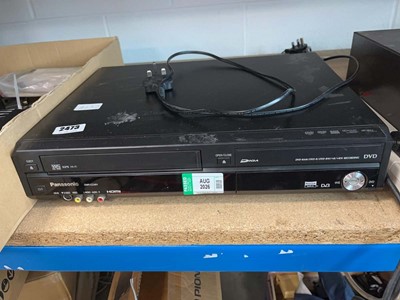 Lot 2473 - Panasonic VHS & DVD player DMREZ48V