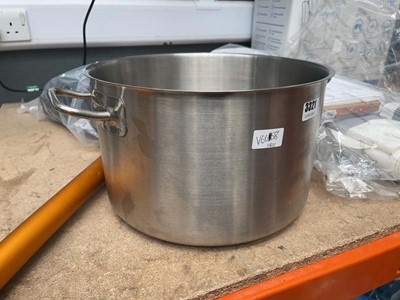 Lot 3321 - Stainless steel cooking pot