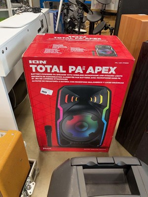 Lot 2523 - Ion total PA apex speaker (boxed)