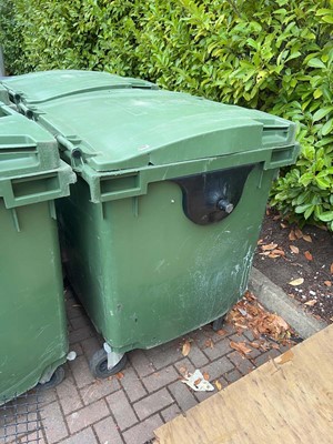 Lot 4330 - Green 1100 litre 4 wheeled commercial waste bin