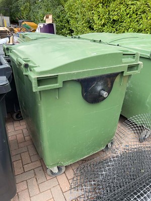 Lot 4332 - Green 1100 litre 4 wheeled commercial waste bin