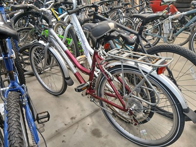 Lot 4070 - Ladies silver and red York Classic bike