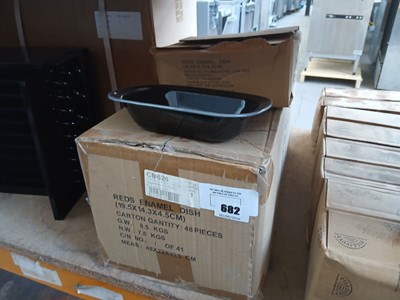 Lot 682 - Approx. 48 black enamel dishes