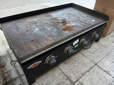 Lot 684 - Gas Clubman 4 burner BBQ