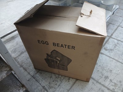 Lot 694 - HLB-7 egg beater kitchen mixing machine