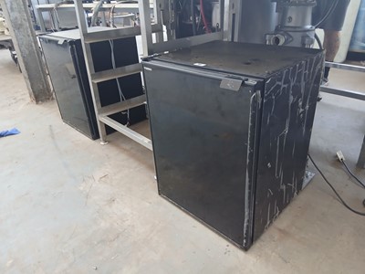 Lot 700 - 2 Vitrifrigo fridges