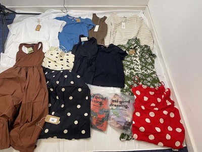Lot 3727 - Clothing to include The White Company, Boden,...