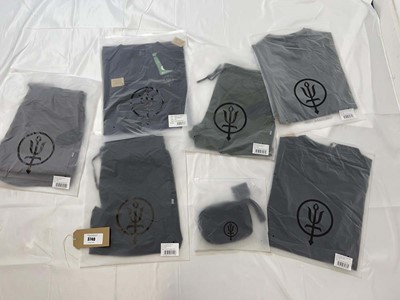 Lot 3740 - ThruDark clothing
