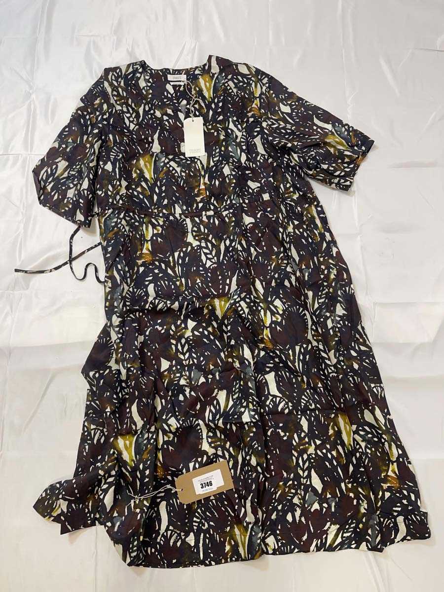 Lot 3746 - Toast dappled leaves print dress size L (hanging)