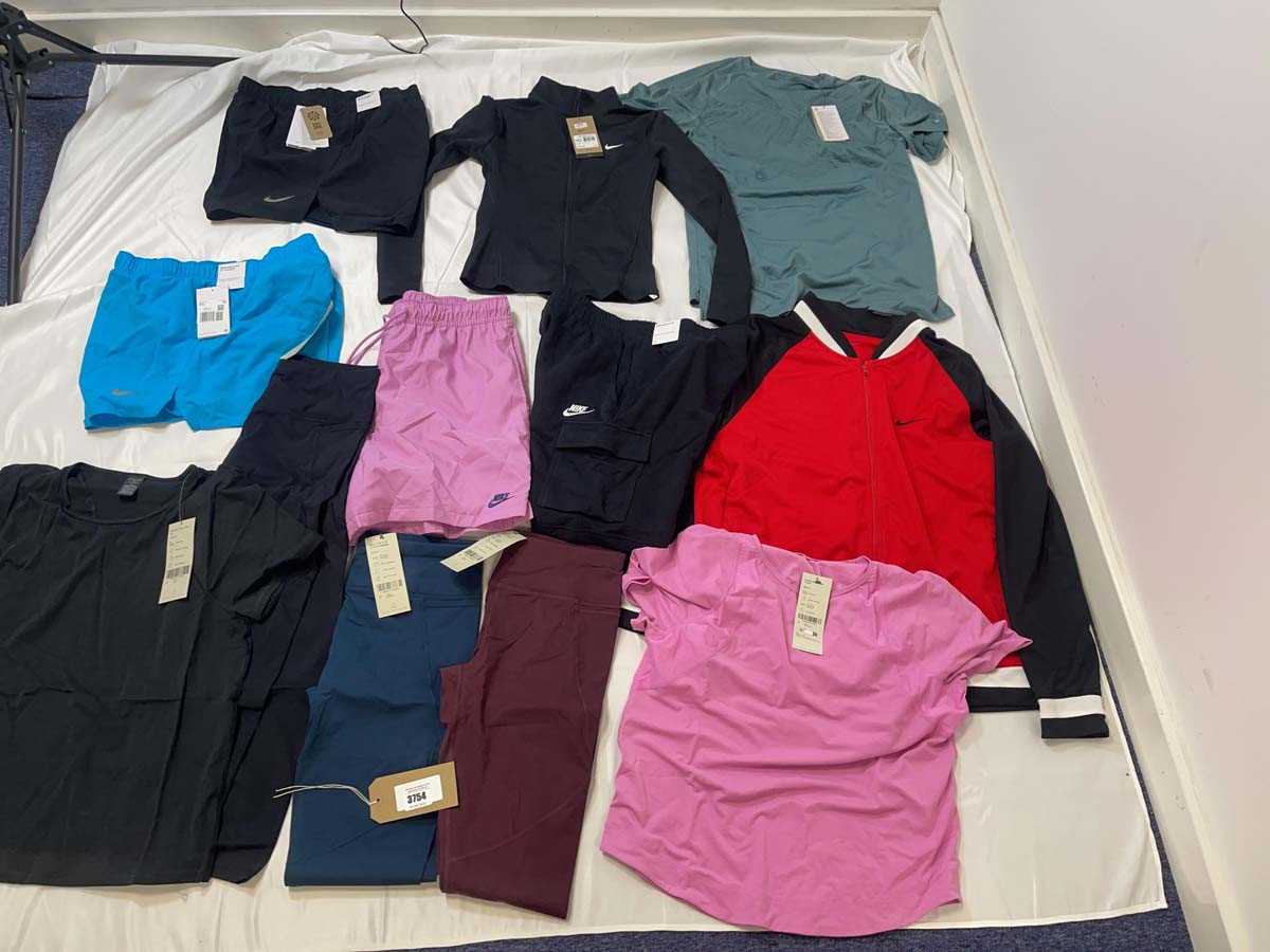Lot 3754 - Sweaty Betty & Nike sportswear