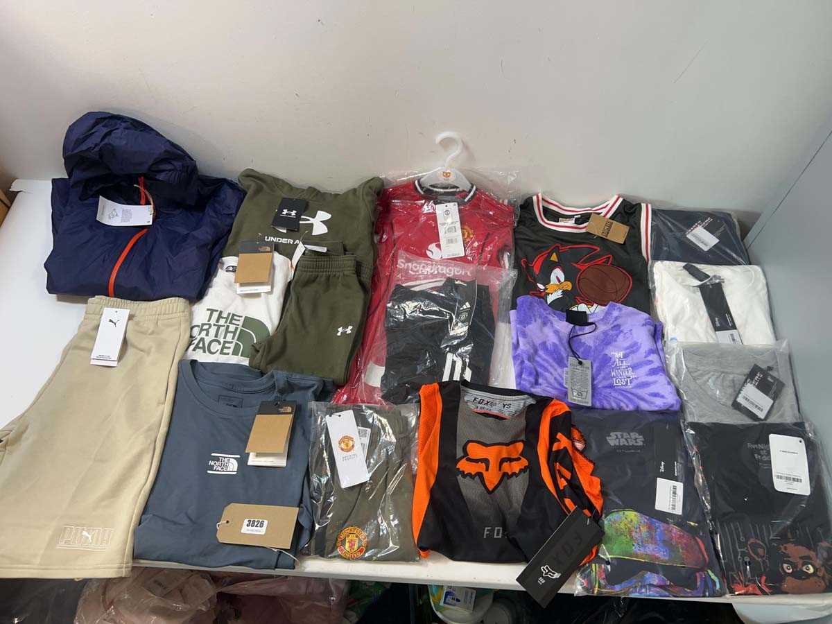 Lot 3826 - Children's clothing and sportswear Man U,...