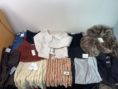 Lot 3833 - Ladies clothing Cernucci, M&S, Topshop,...