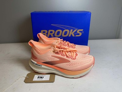 Lot 3787 - Brooks UK7 glycerin GTS 23 trainers in coral /...