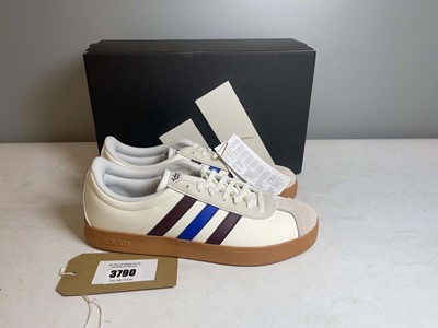 Lot 3790 - Adidas UK7.5 VL court base trainers in cream /...