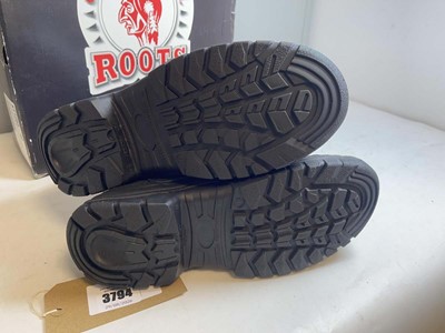 Lot 3794 - Roots UK8 black cherokee 9" side zip boots -...