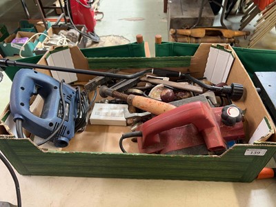 Lot 139 - A tray of wood tools, clamps, planer etc.