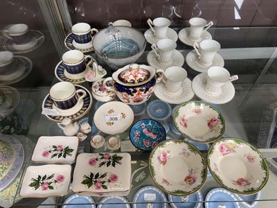 Lot 308 - A selection of coffee cans and saucers, small...
