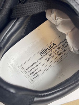 Lot 3797 - Maison Margiela Paris EU43 black replica...
