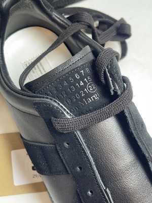 Lot 3797 - Maison Margiela Paris EU43 black replica...