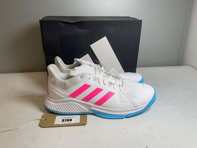 Lot 3799 - Adidas UK12 court flight trainers in white /...