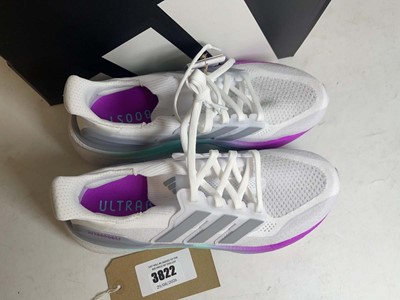 Lot 3822 - Adidas UK8 ultraboost 5 W trainers in white -...