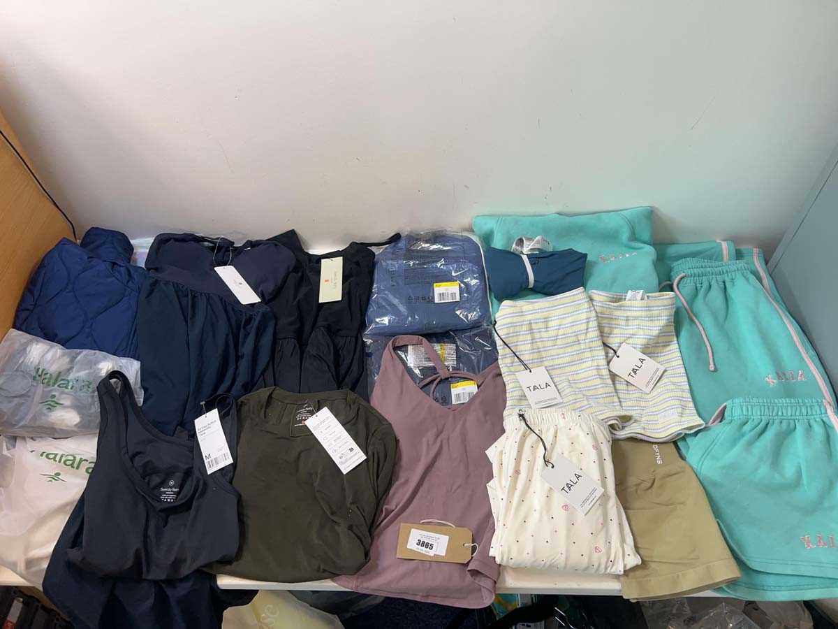 Lot 3865 - Ladies sportswear T/ALA, Kaiia, Sweaty Betty,...