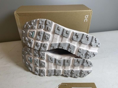 Lot 3891 - On Cloud UK5.5 cloudvista 2 trainers in ivory...