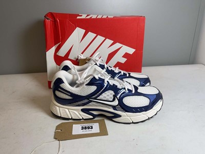 Lot 3893 - Nike UK9.5 V5 RNR trainers in white / midnight...