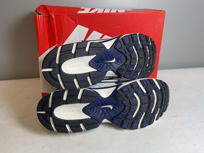 Lot 3893 - Nike UK9.5 V5 RNR trainers in white / midnight...