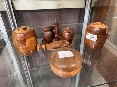 Lot 378 - Qty of treen turned cruet pots with lids etc.