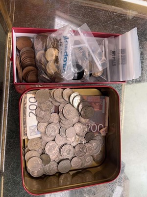 Lot 388 - 2 trays containing vintage coins, shillings,...
