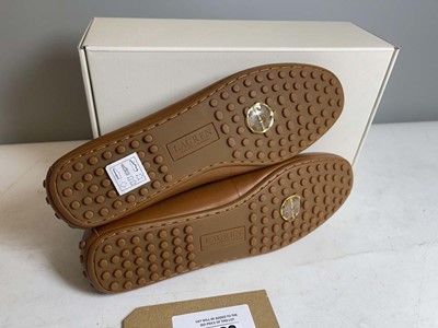 Lot 3900 - Lauren Ralph Lauren UK6.5 barnbury polo tan...