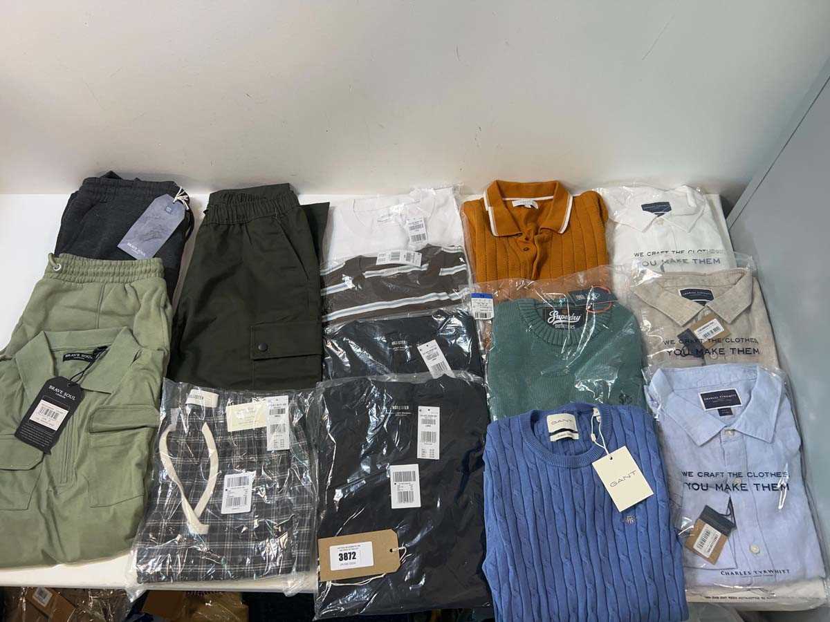 Lot 3872 - Men's clothing Hollister, Charles Tyrwhitt,...