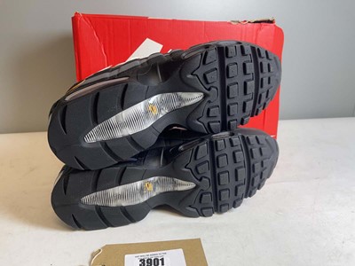 Lot 3901 - Nike UK8.5 air max 95 big bubble trainers in...