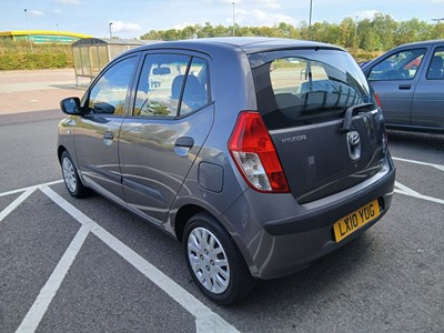 Lot 2010 Hyundai i10 Classic 5-door hatchback