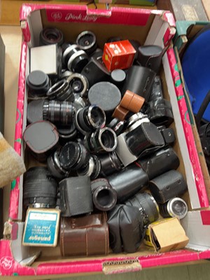 Lot 405 - Tray of various camera lenses