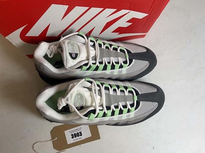 Lot 3903 - Nike UK10 air max 95 big bubble trainers in...