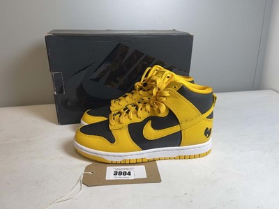 Lot 3904 - Nike UK5 dunk hi retro PRM trainers in black /...