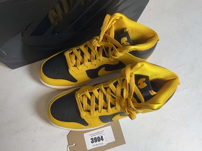 Lot 3904 - Nike UK5 dunk hi retro PRM trainers in black /...