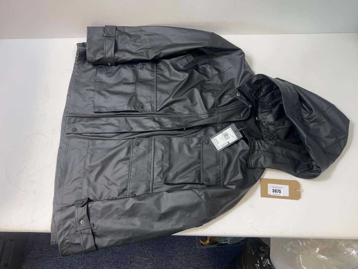 Lot 3875 - Ladies Barbour Tika showerproof jacket (18)...