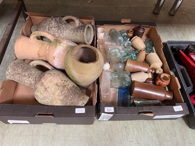 Lot 427 - 2 trays of various Earthenware flasks and...