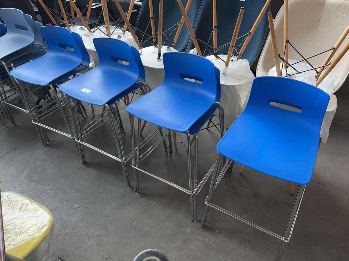 Lot 51 - 8 blue Allermuir plastic and chrome frame...