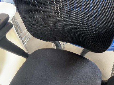 Lot 56 - 4 Senator Evolve black office chairs (3 with...