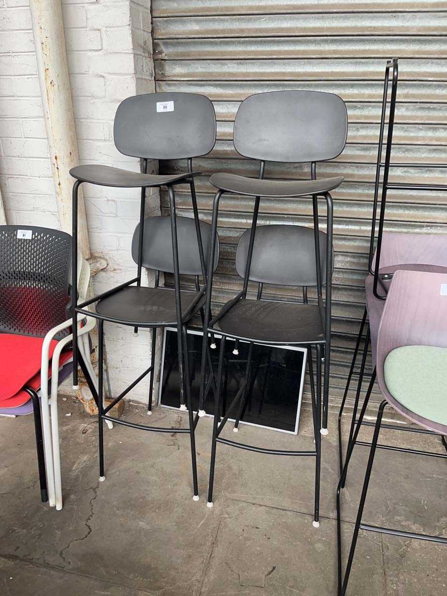 Lot 80 - 4 Connection stools with black plastic seat...