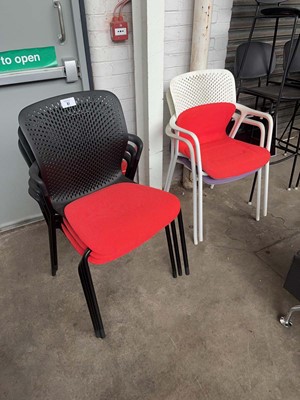 Lot 81 - 7 various Herman Miller stacking chairs (4 in...
