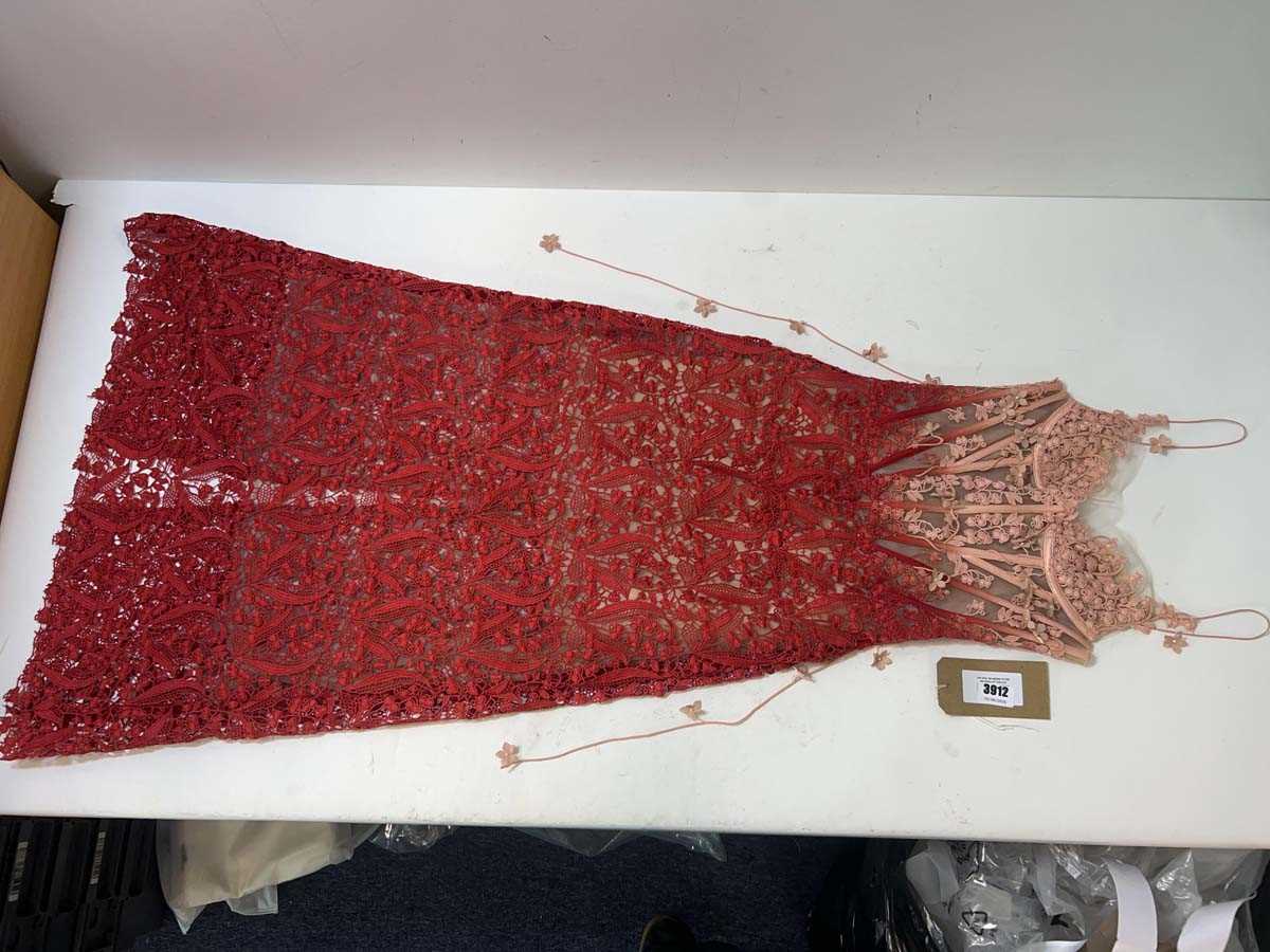 Lot 3912 - Montsand Red Noah dress (XS) (hanging)