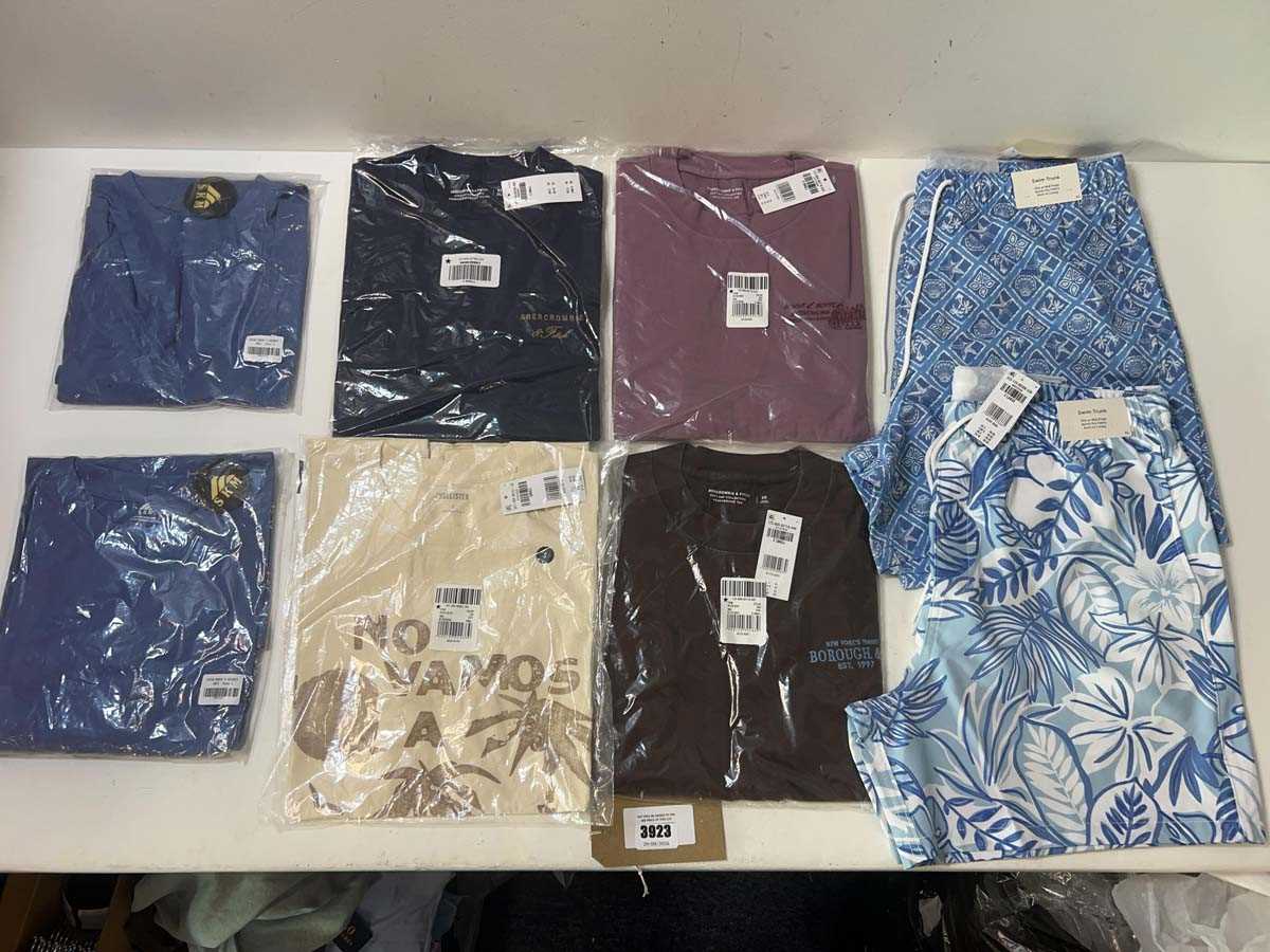 Lot 3923 - Men's clothing Abercrombie & Fitch, Hollister,...