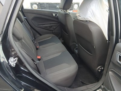 Lot low mileage 2013 Ford Fiesta Zetec 82 5-door hatchback