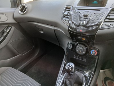 Lot low mileage 2013 Ford Fiesta Zetec 82 5-door hatchback