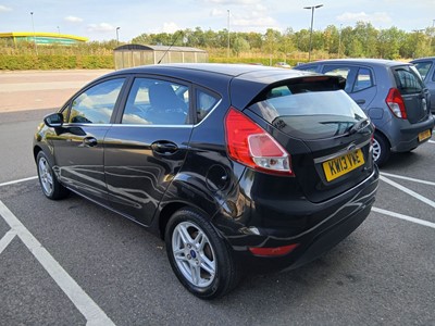 Lot low mileage 2013 Ford Fiesta Zetec 82 5-door hatchback